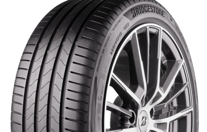 Bridgestone EV-ready in die Sommersaison